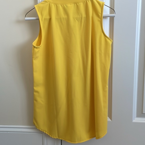 Haley and the Hound blouse - Picture 3 of 3